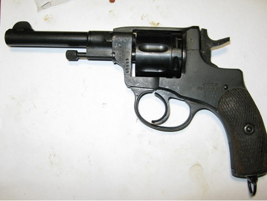 Новокузнечанка хранила дома револьвер, изготовленный в начале прошлого века