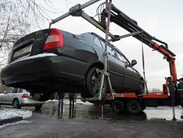 За сутки в Кемерово эвакуировали семь автомобилей, мешавших расчищать снег