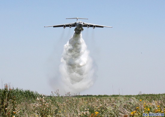Военные лётчики будут помогать тушить пожары в Сибири до полной их ликвидации