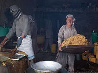 В Кемерово готовили лаваши из гнилых продуктов