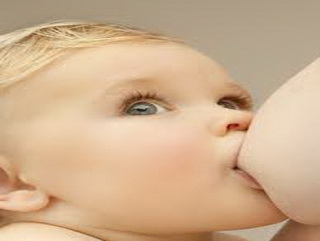 Ребенок умер, отравившись алкоголем из материнского молока