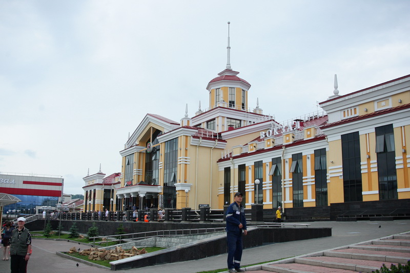 В Новокузнецке А.Г.Тулеев принял участие в праздновании Дня Западно-Сибирской железной дороги