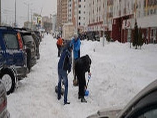 Аман Тулеев взял под личный контроль работу областного штаба по борьбе с обильными снегопадами