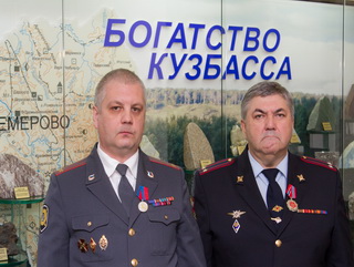 Киселевские полицейские награждены областными медалями за раскрытие нападения на автомобиль «Почта России»