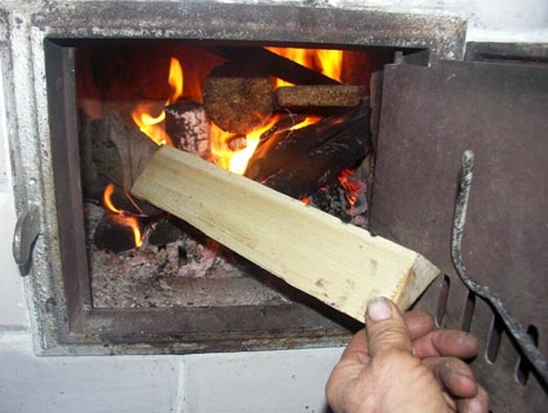 Частая причина пожаров в Кузбассе - неправильная эксплуатация печей 