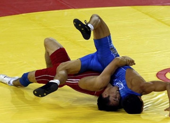 Виталий Щур стал третьим на чемпионат России по греко-римской борьбе