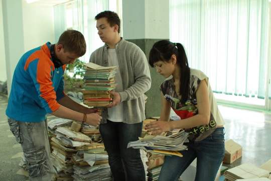 Студенты КузГТУ собрали более 1,5 тонны макулатуры
