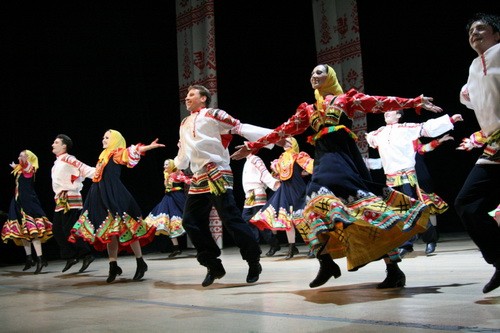 Танцевальный коллектив «Сибирский калейдоскоп» примет участие в двух международных проектах