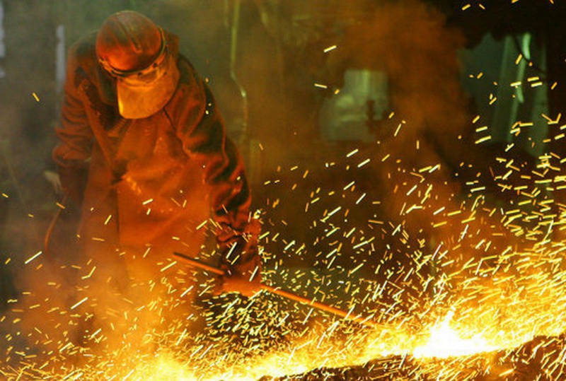 Лучшие работники металлургической отрасли отмечены наградами в честь профессионального праздника