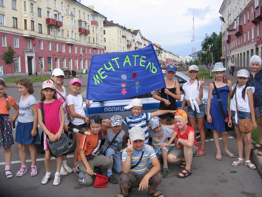 В Междуреченске активисты ЮИД провели акцию «Безопасные дороги детям»