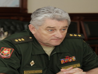 Аман Тулеев встретился с командующим войсками Центрального военного округа