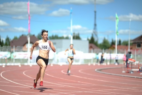 Светлана Топилина стала чемпионкой России в беге на 100 метров в Казани