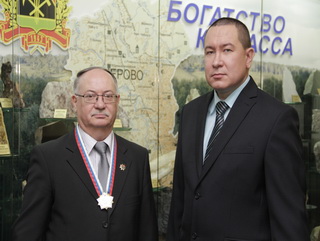 Аман Тулеев отметил областными наградами лучших представителей дорожного хозяйства