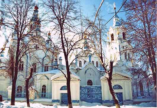 Аман Тулеев посетил Знаменский кафедральный собор, где прошло рождественское богослужение