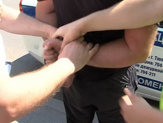 Кузбасские подростки помогли полицейским задержать уличного грабителя 