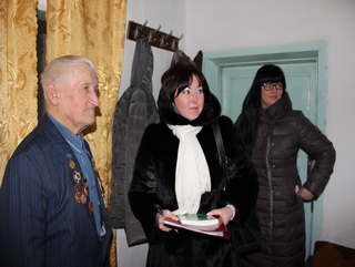 В Кузбассе специальная бригада оказывает помощь ветеранам Великой Отечественной войны
