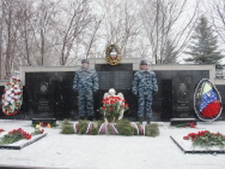 В Кузбассе почтили память погибших сотрудников ОМОН 
