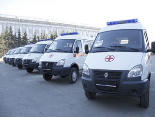Автопарк кузбасских медучреждений пополнился десятью автомобилями «скорой помощи»
