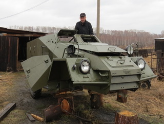 Коллекционер ретроавтомобилей из Кузбасса восстановит армейский бронетранспортер