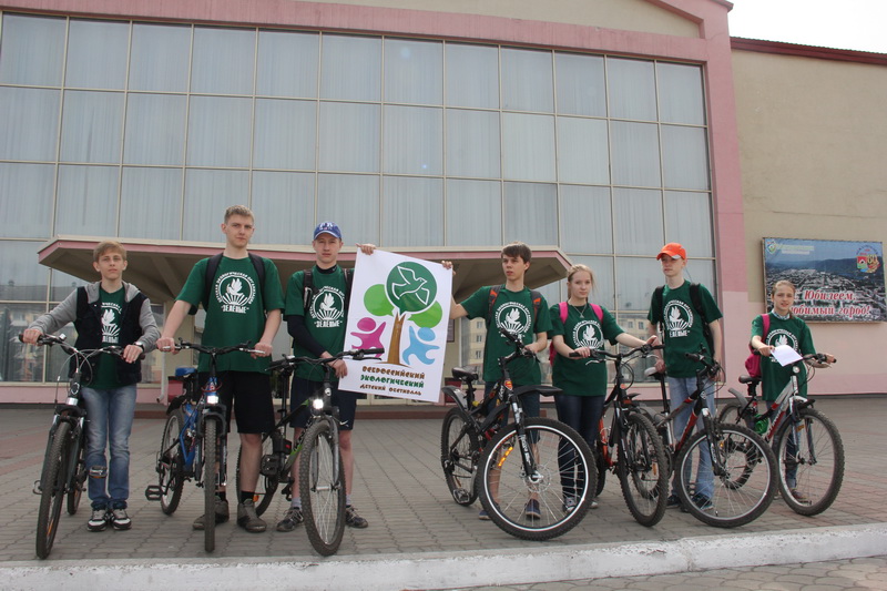 Участники поисковой велоигры «Город дорог» ознакомились с достопримечательностями Междуреченска