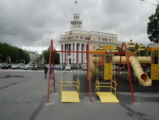 В Кузбассе появились 113 игровых площадок для детей-инвалидов