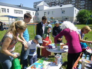 В кемеровском реабилитационном центре «Фламинго» организовали ярмарку для детей 