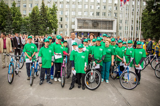 Глава Мысков включился в областную программу «1000 велосипедов - детям Кузбасса»