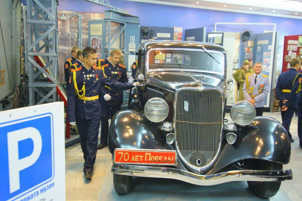 В Кемерове презентовали выставку «Автомобиль – символ эпохи и символ Победы»