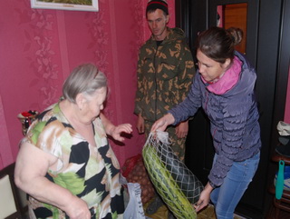 В Крапивинском районе Кемеровской области стартовала социальная акция «Наполним погребок»