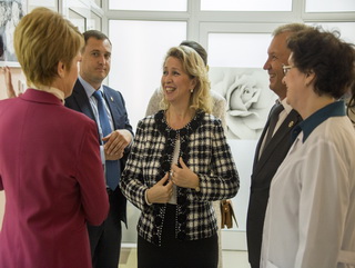 Кемеровский центр женского здоровья «Белая роза» посетила его основатель Светлана Медведева