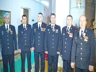 Аман Тулеев вручил областные награды особо отличившимся полицейским