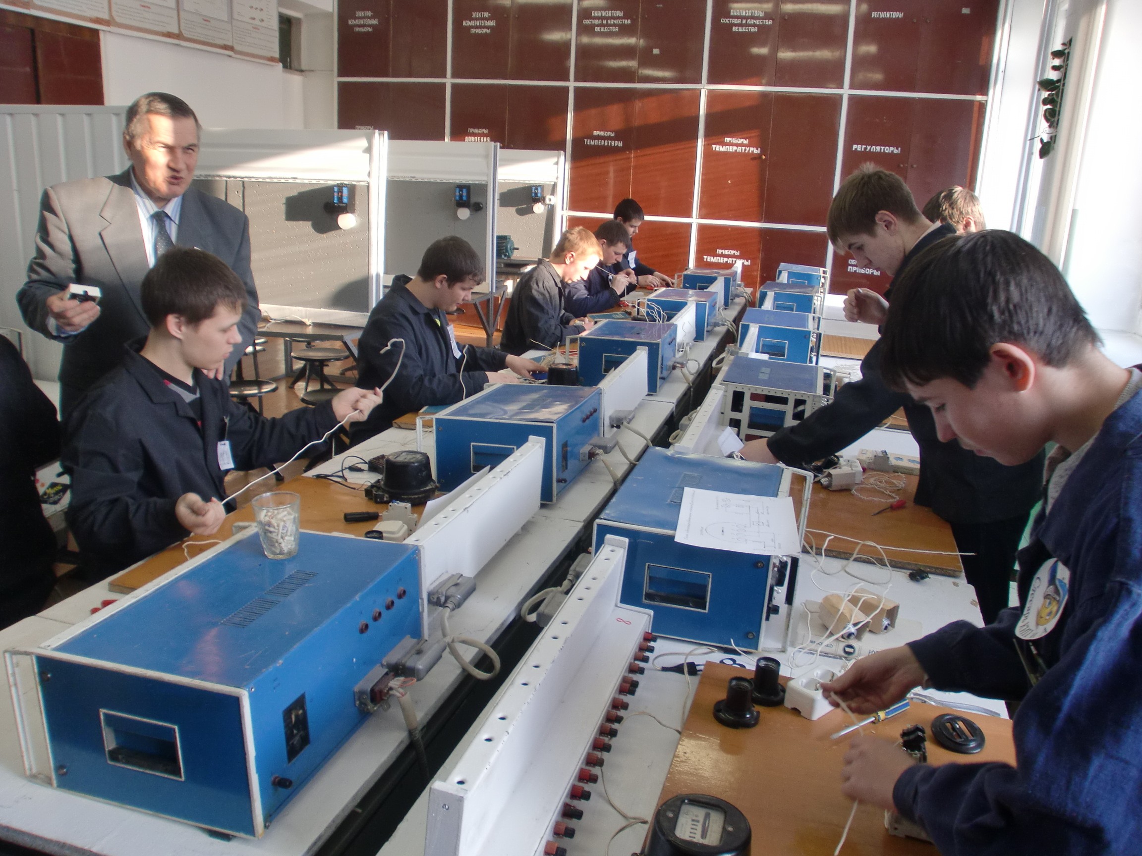 Мастера, обучающиеся техникумов и колледжей представят около 300 видов изделий на губернаторской ярмарке в Кемерове