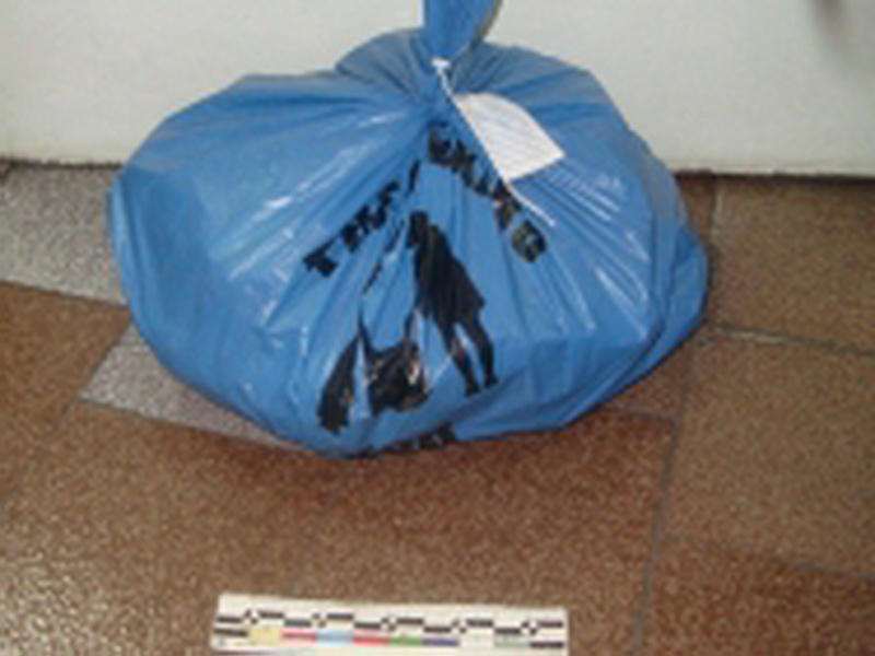 Житель Кемеровской области нашел на улице около 7 килограммов наркотиков 