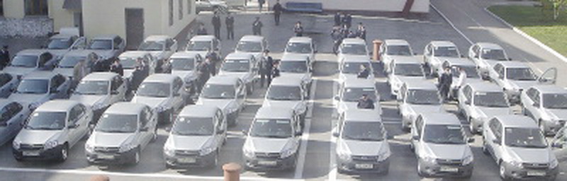 Лучшие сотрудники органов внутренних дел Кузбасса получили ключи от новых служебных автомобилей
