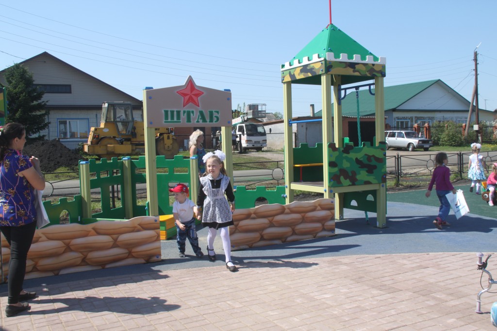 Аллея, посвященная приемным семьям, заложена в Юрге, «Парк славы» в д.Береговой Кемеровского района