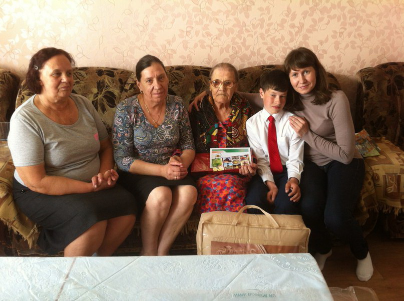 Елена Брагина из Прокопьевска отметила 100-летний юбилей со дня рождения