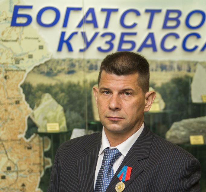 Алексей Смирнов награжден областной медалью за спасение людей на пожаре