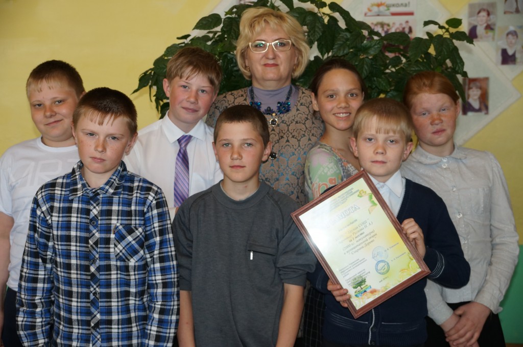 Школьники Гурьевского района сохранили 100 деревьев, собрав 10 т макулатуры