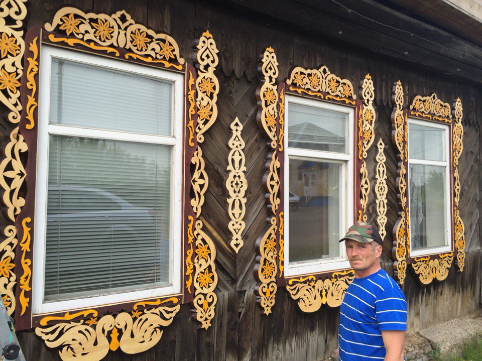 Деревянные наличники от лучших мастеров Кузбасса украсили дома Мариинска