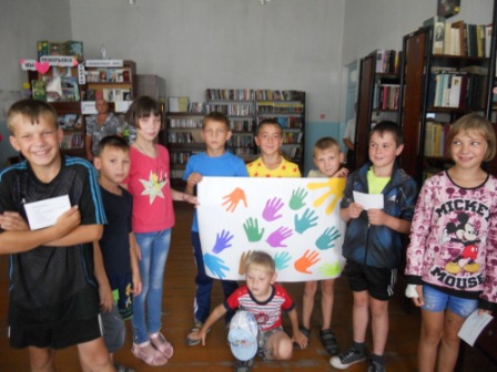 В Прокопьевске для воспитанников детского дома состоялся час дружбы "Мы разные, но мы одна семья"