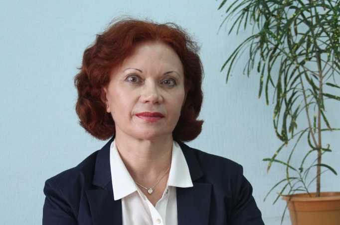 Елена Аверина назначена на должность начальника областного департамента информационных технологий