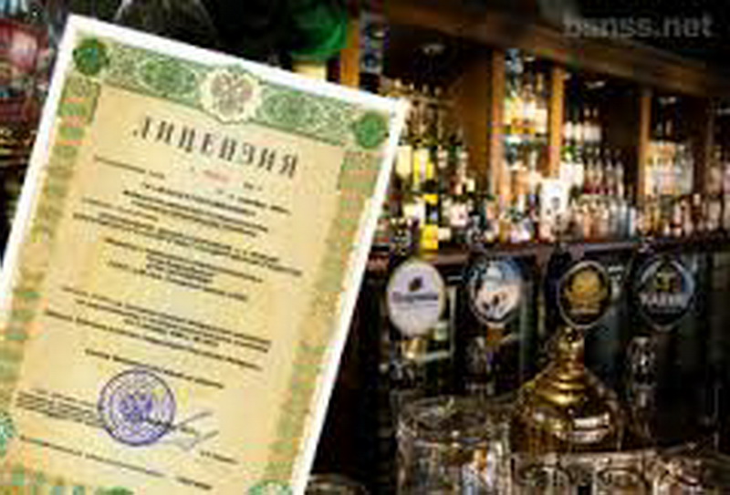 В Новокузнецке предприниматель заплатит крупный штраф за торговлю алкоголем без лицензии
