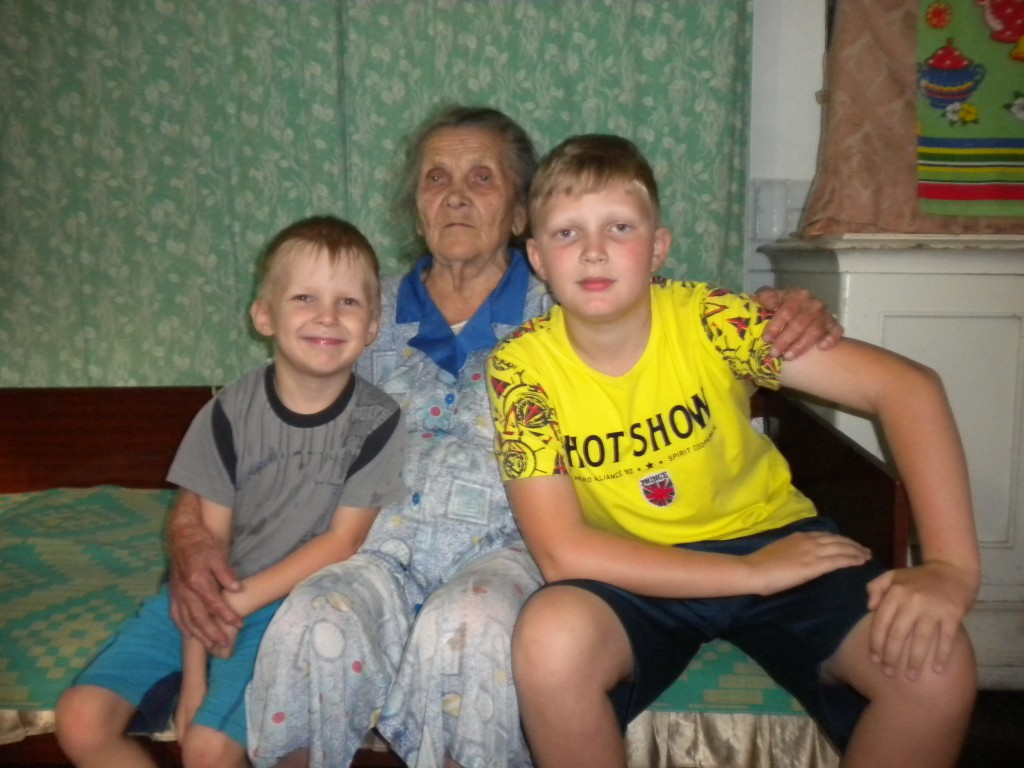 90-летний юбилей отметила ветеран труда Анастасия Сохарева