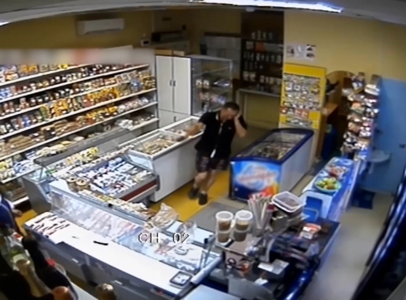 В Кемерово задержали подозреваемого в вооруженном нападении на магазин 