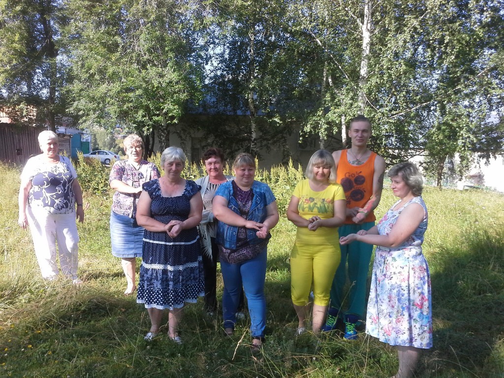 Жители пос. Каз Таштагольского района в очередной раз вышли на «Прогулку с врачом»