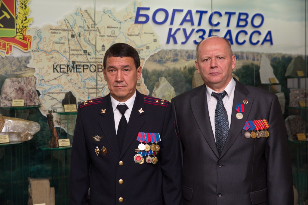 Сотрудники уголовного розыска Кузбасса отмечены областными наградами