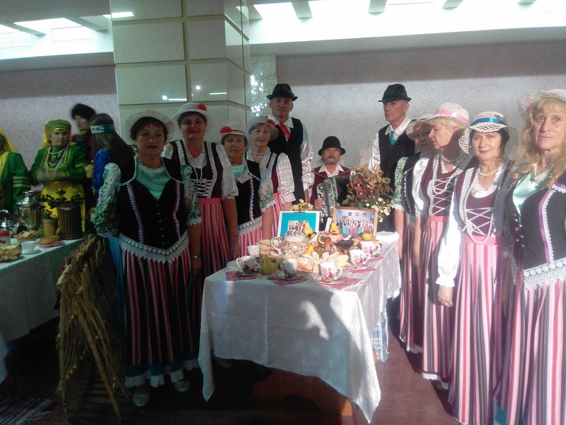 В Осинниках прошел областной фестиваль национальных культур «Мы живём семьёй единой»