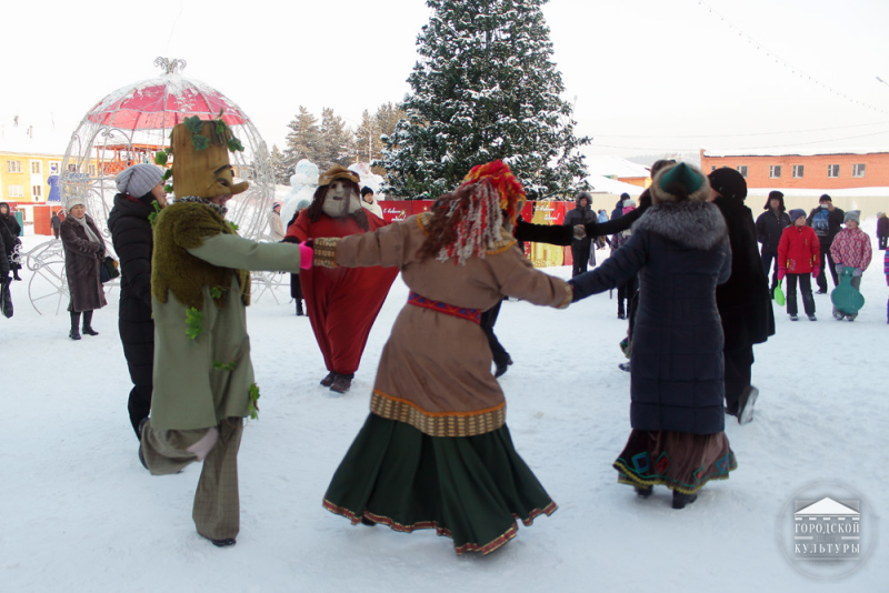 Ежегодный национальный шорский праздник «Мылтык» прошел на главной площади Мысков