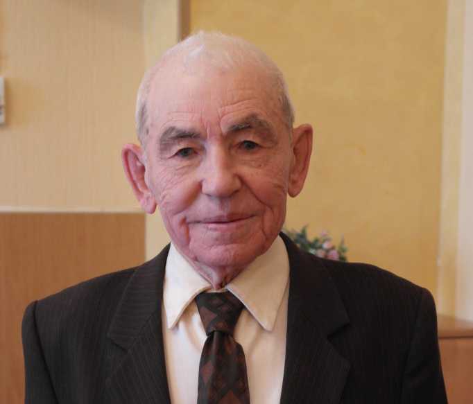 Василий Молоков из Тайги и Инна Ахновская из Белова отметили 90-летие со дня рождения