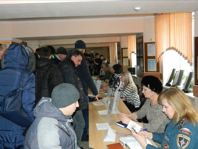 Специалисты службы занятости Кузбасса проводят ярмарки вакансий и консультации в территориях области